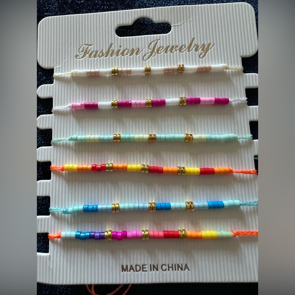 6 Colorful Beaded Bracelet Set NWT - Picture 6 of 7
